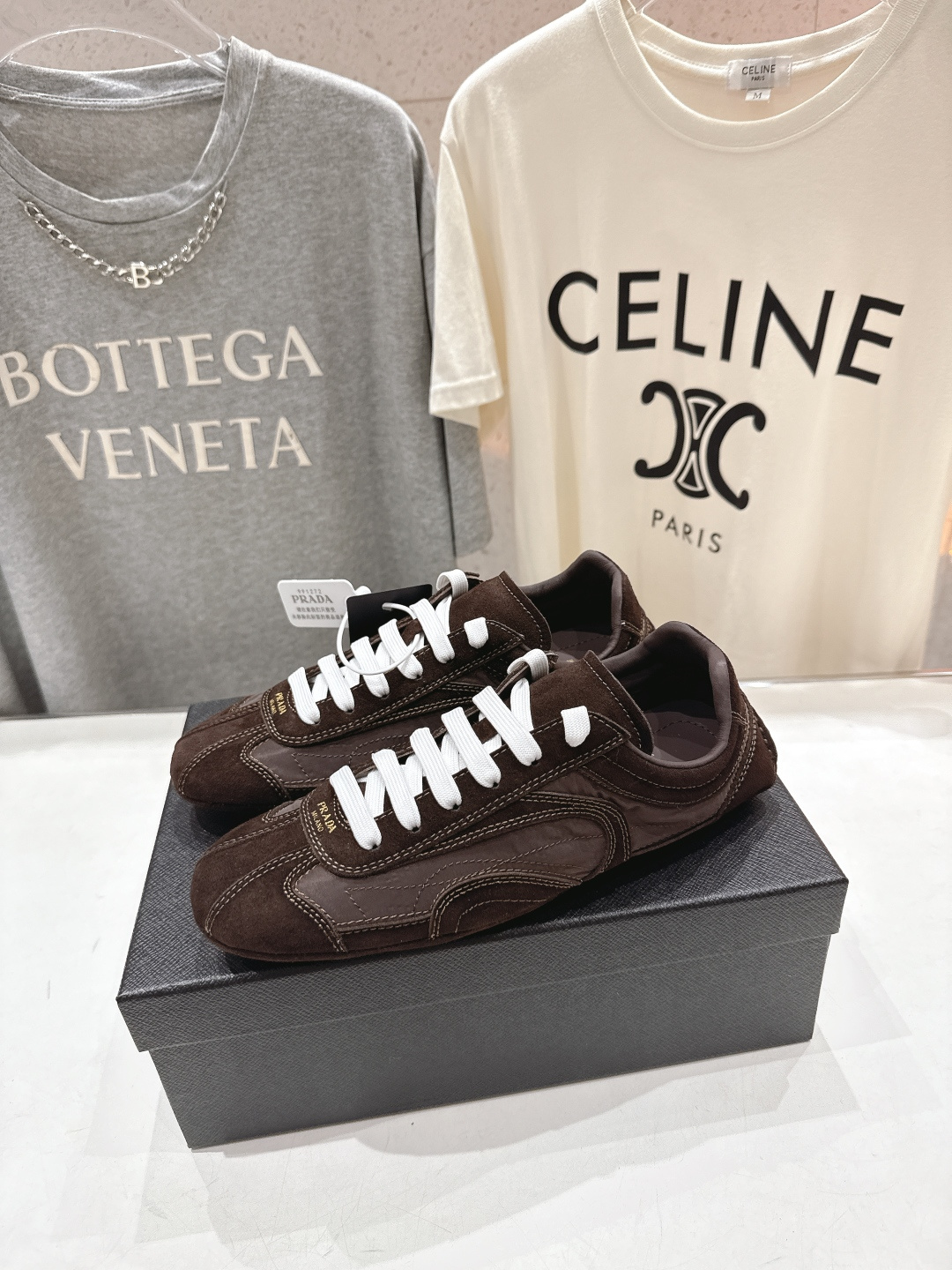 高版本出厂 Prada/普拉达P家26ssF029～new新款系带休闲运动鞋，上脚非常舒服软胶底素有踩云