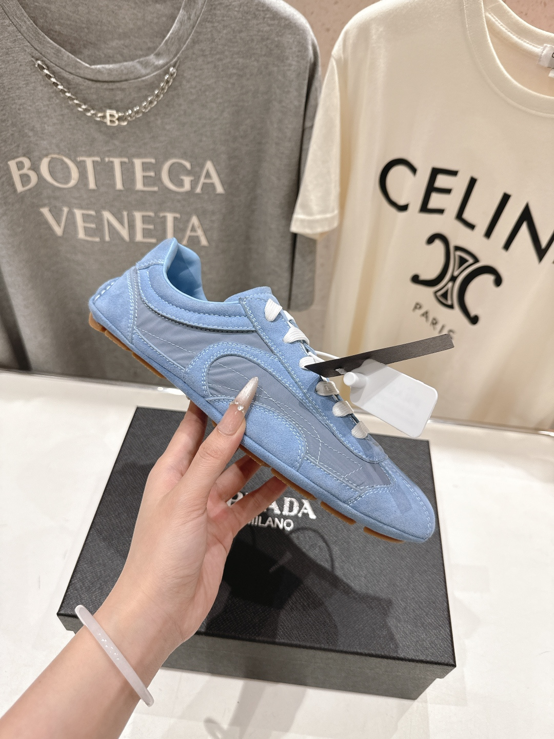 高版本出厂 Prada/普拉达P家26ssF029～new新款系带休闲运动鞋，上脚非常舒服软胶底素有踩云