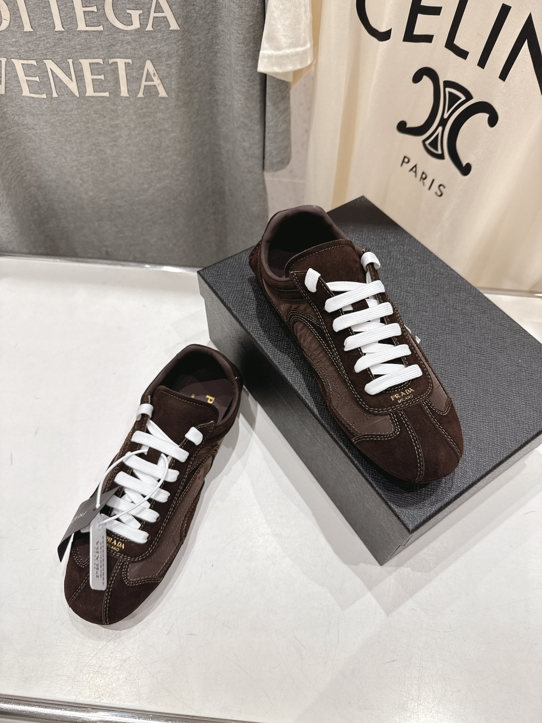 高版本出厂 Prada/普拉达P家26ssF029～new新款系带休闲运动鞋，上脚非常舒服软胶底素有踩云