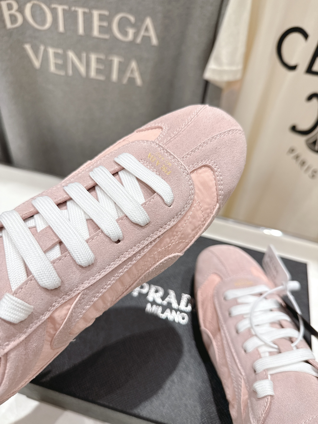 高版本出厂 Prada/普拉达P家26ssF029～new新款系带休闲运动鞋，上脚非常舒服软胶底素有踩云