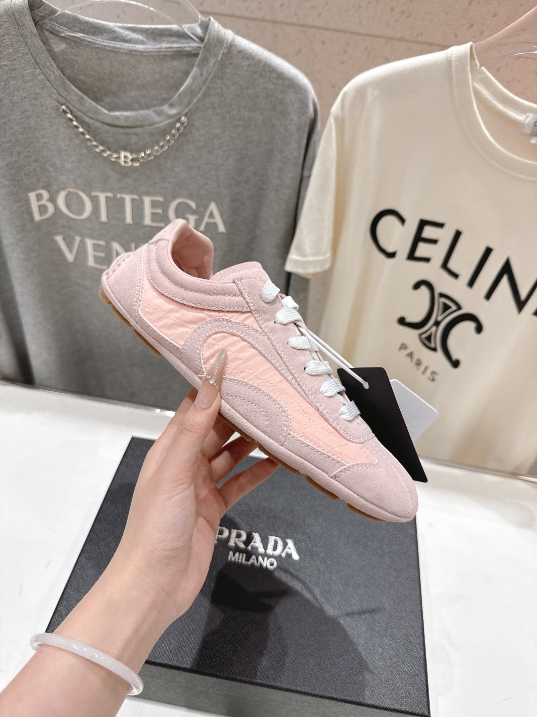 高版本出厂 Prada/普拉达P家26ssF029～new新款系带休闲运动鞋，上脚非常舒服软胶底素有踩云