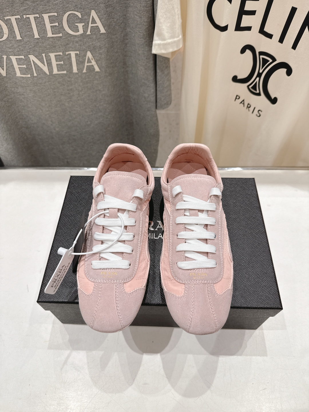 高版本出厂 Prada/普拉达P家26ssF029～new新款系带休闲运动鞋，上脚非常舒服软胶底素有踩云