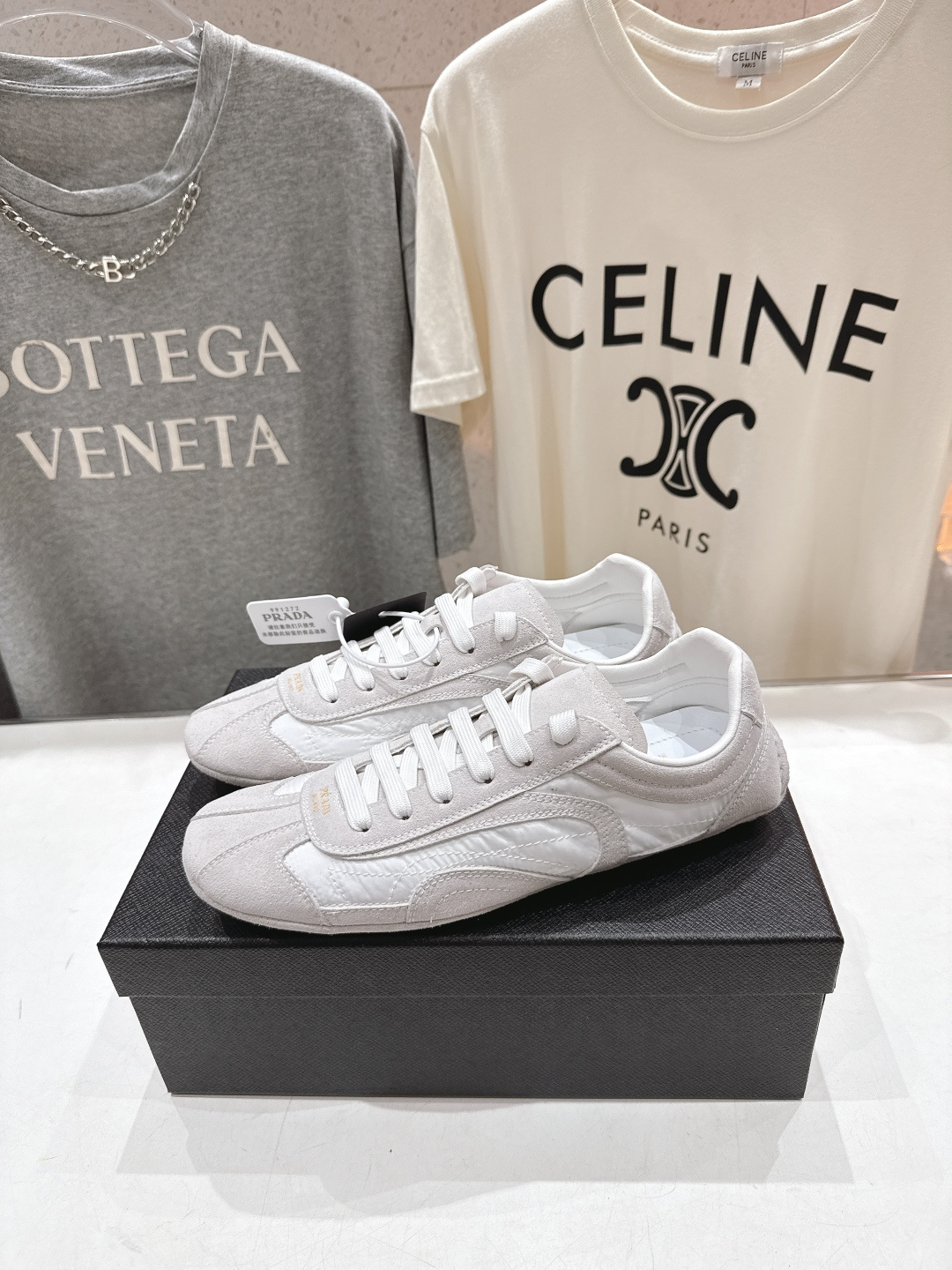 高版本出厂 Prada/普拉达P家26ssF029～new新款系带休闲运动鞋，上脚非常舒服软胶底素有踩云