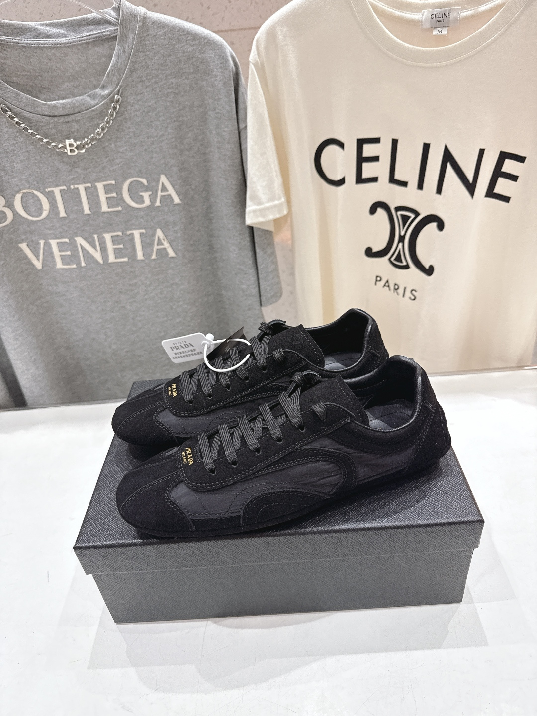 高版本出厂 Prada/普拉达P家26ssF029～new新款系带休闲运动鞋，上脚非常舒服软胶底素有踩云