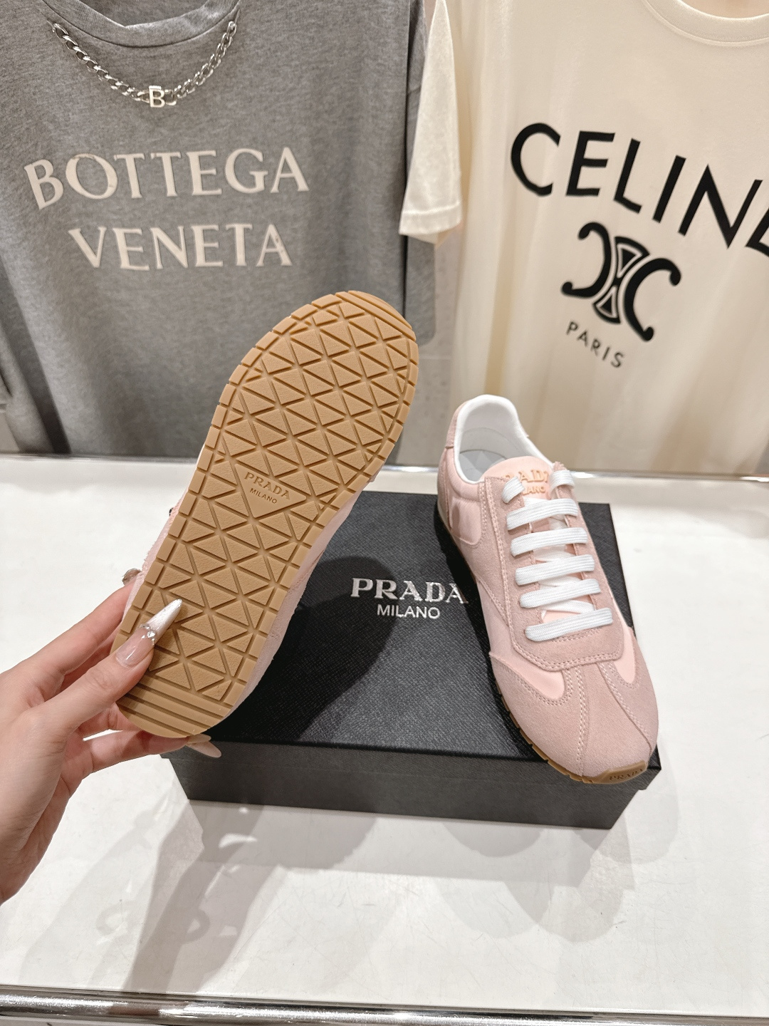 高版本出厂 Prada/普拉达P家26ssF029～new新款系带休闲运动鞋，上脚非常舒服软胶底素有踩云