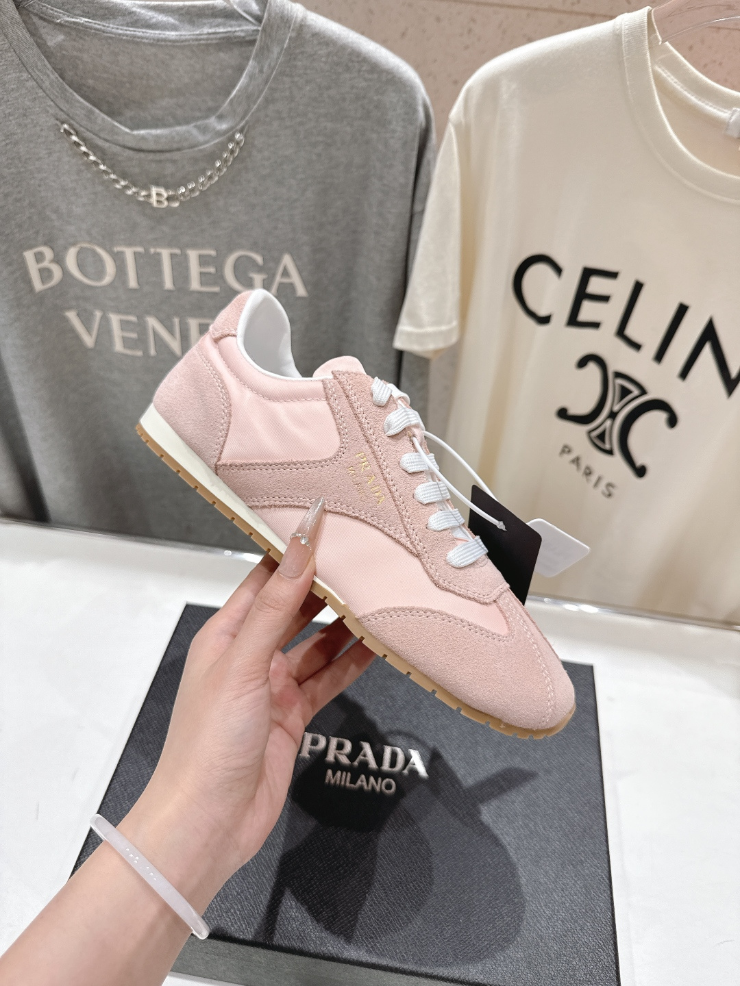 高版本出厂 Prada/普拉达P家26ssF029～new新款系带休闲运动鞋，上脚非常舒服软胶底素有踩云