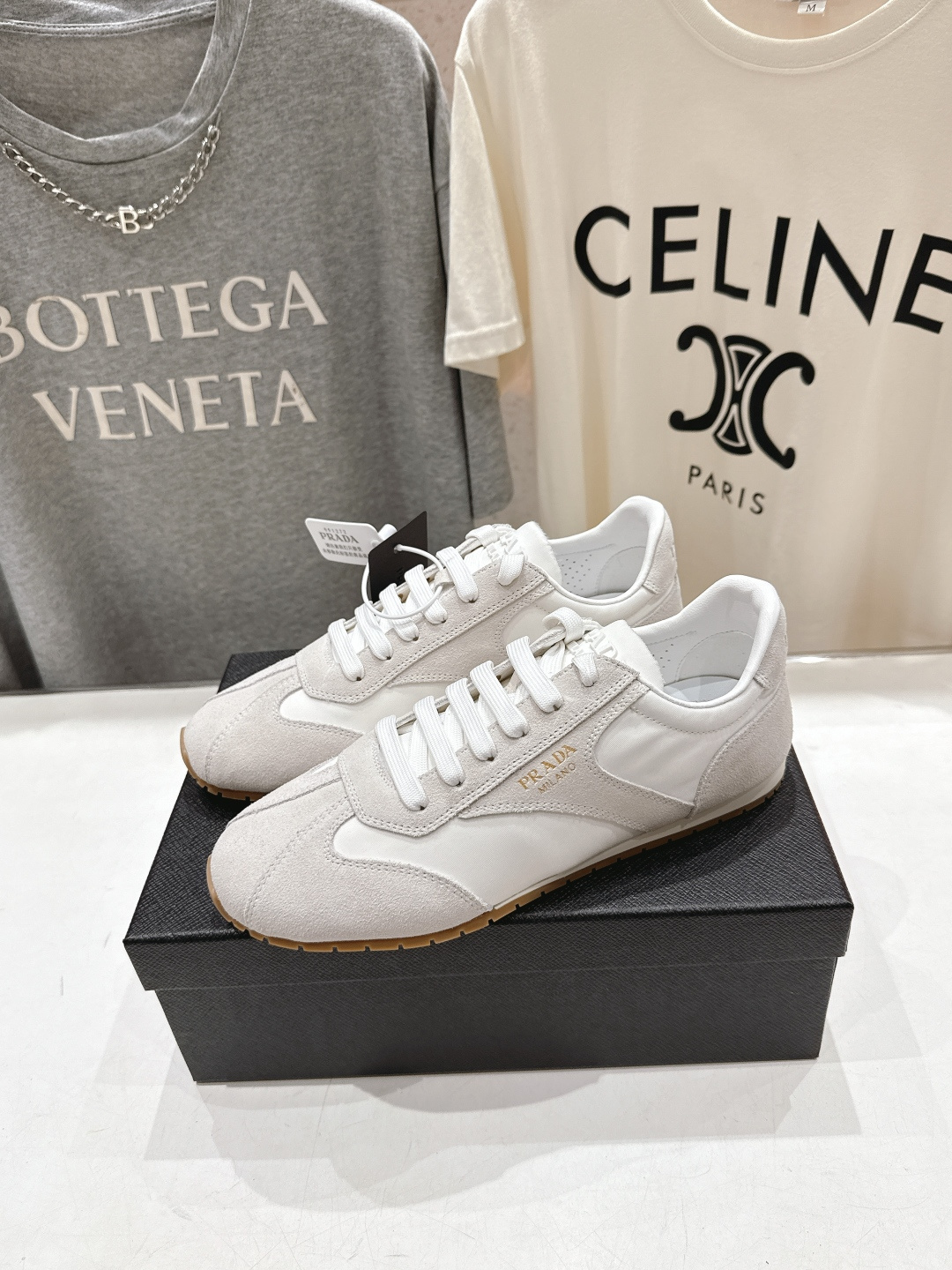 高版本出厂 Prada/普拉达P家26ssF029～new新款系带休闲运动鞋，上脚非常舒服软胶底素有踩云