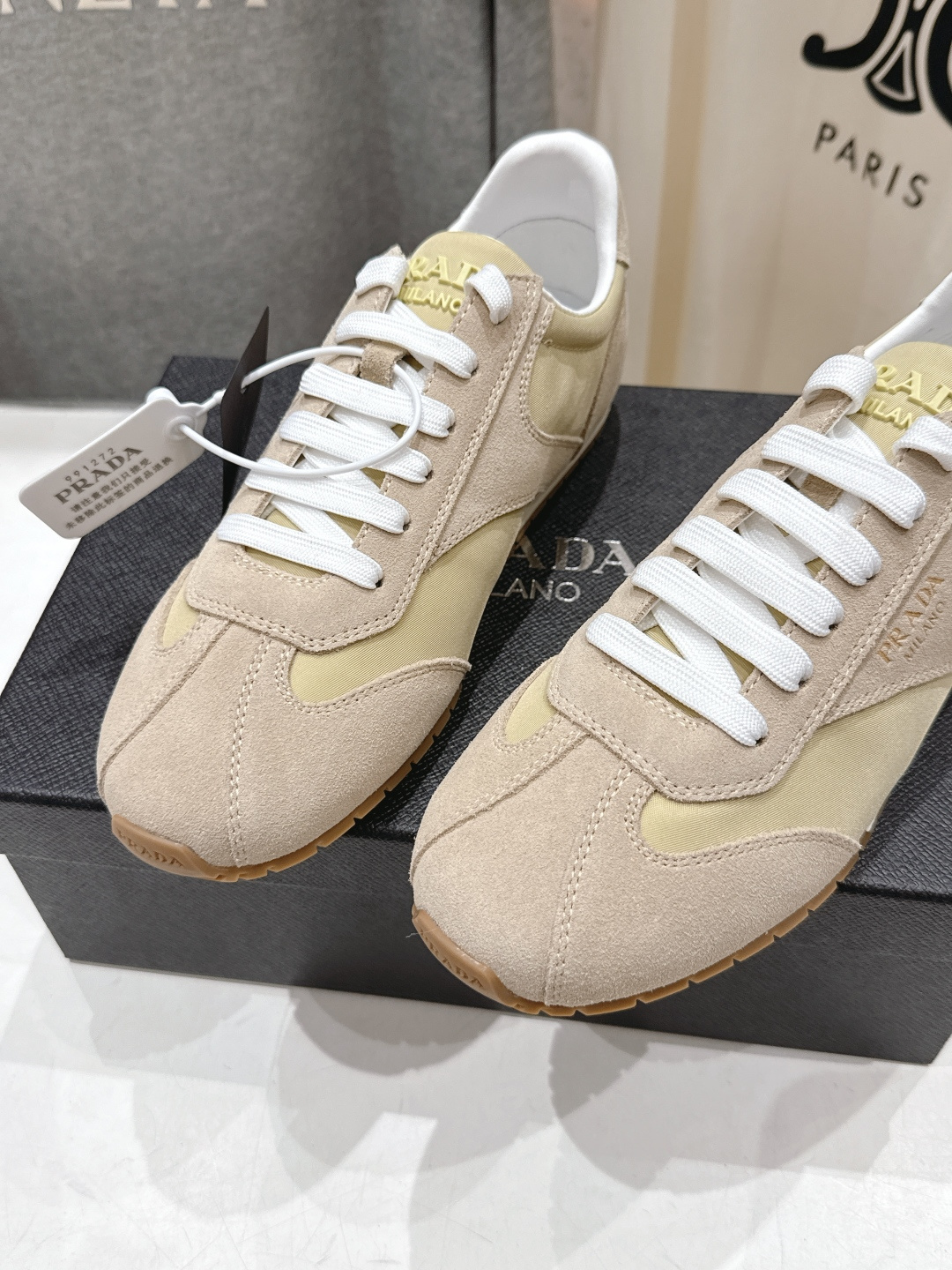 高版本出厂 Prada/普拉达P家26ssF029～new新款系带休闲运动鞋，上脚非常舒服软胶底素有踩云