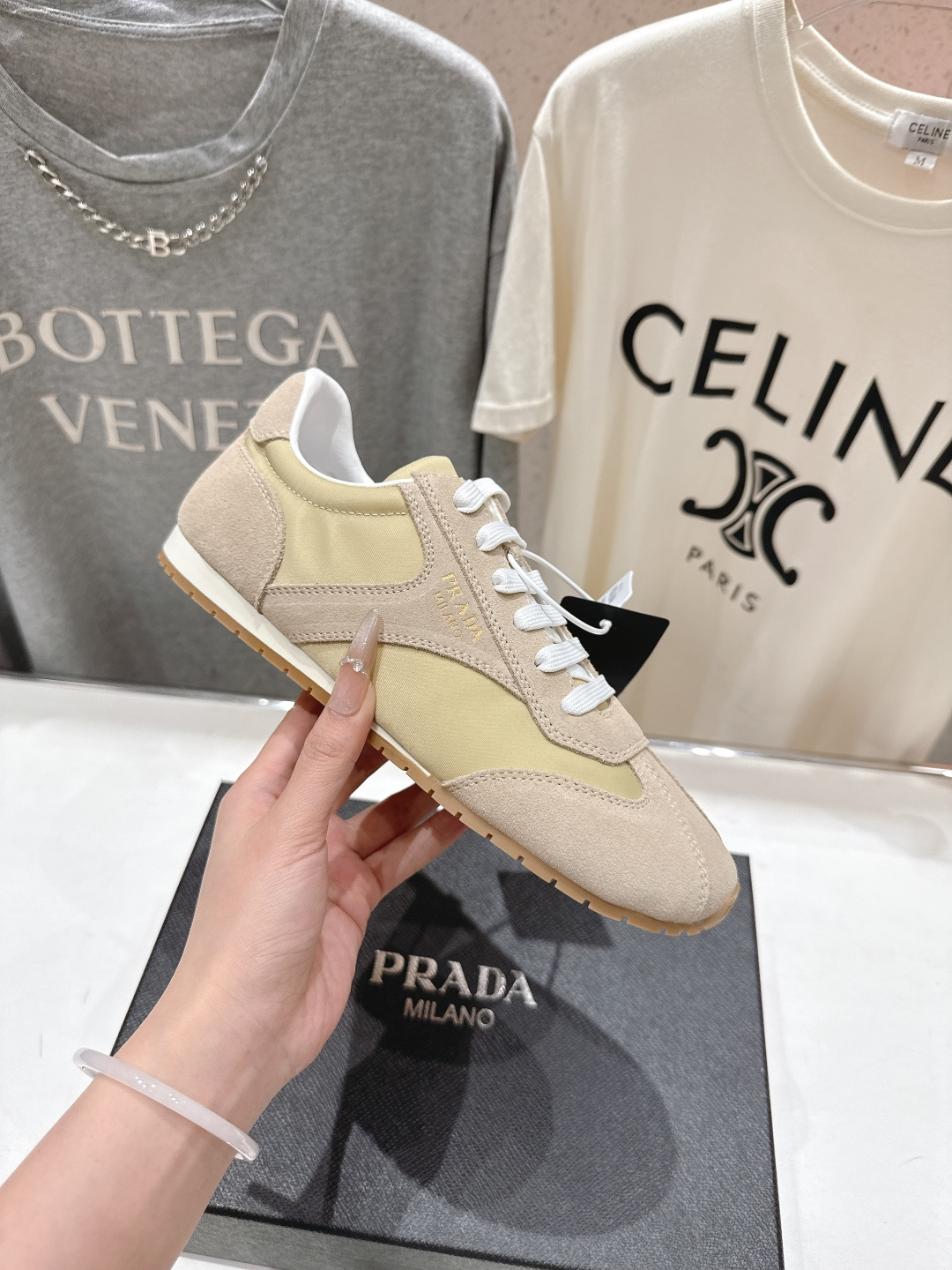 高版本出厂 Prada/普拉达P家26ssF029～new新款系带休闲运动鞋，上脚非常舒服软胶底素有踩云