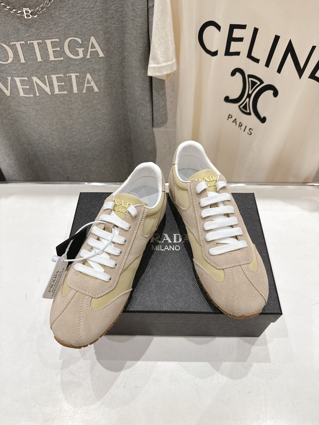 高版本出厂 Prada/普拉达P家26ssF029～new新款系带休闲运动鞋，上脚非常舒服软胶底素有踩云