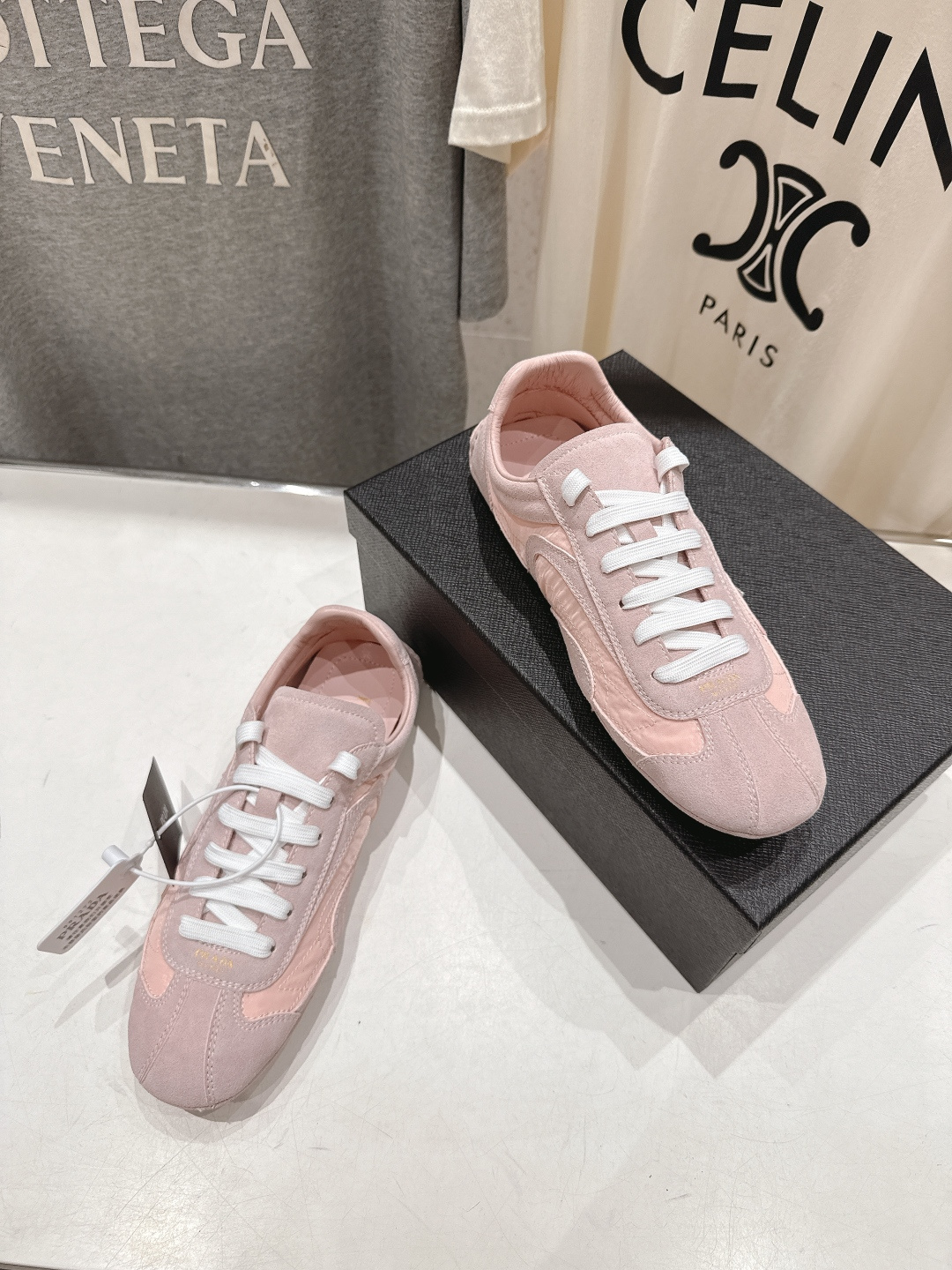 高版本出厂 Prada/普拉达P家26ssF029～new新款系带休闲运动鞋，上脚非常舒服软胶底素有踩云