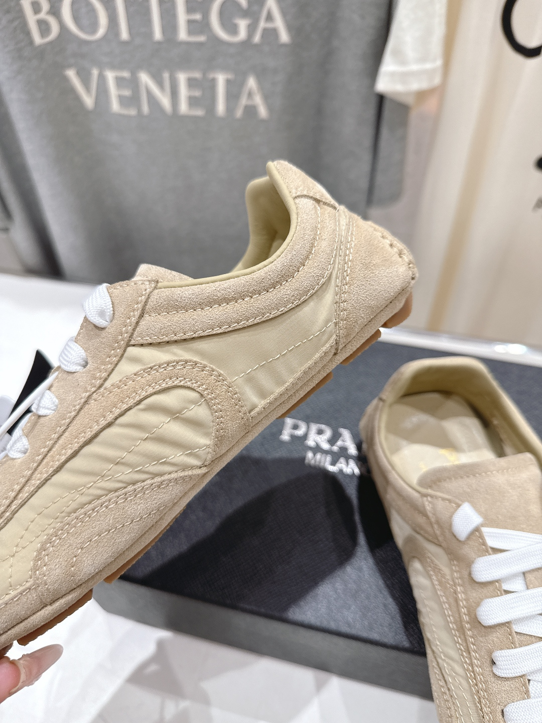 高版本出厂 Prada/普拉达P家26ssF029～new新款系带休闲运动鞋，上脚非常舒服软胶底素有踩云