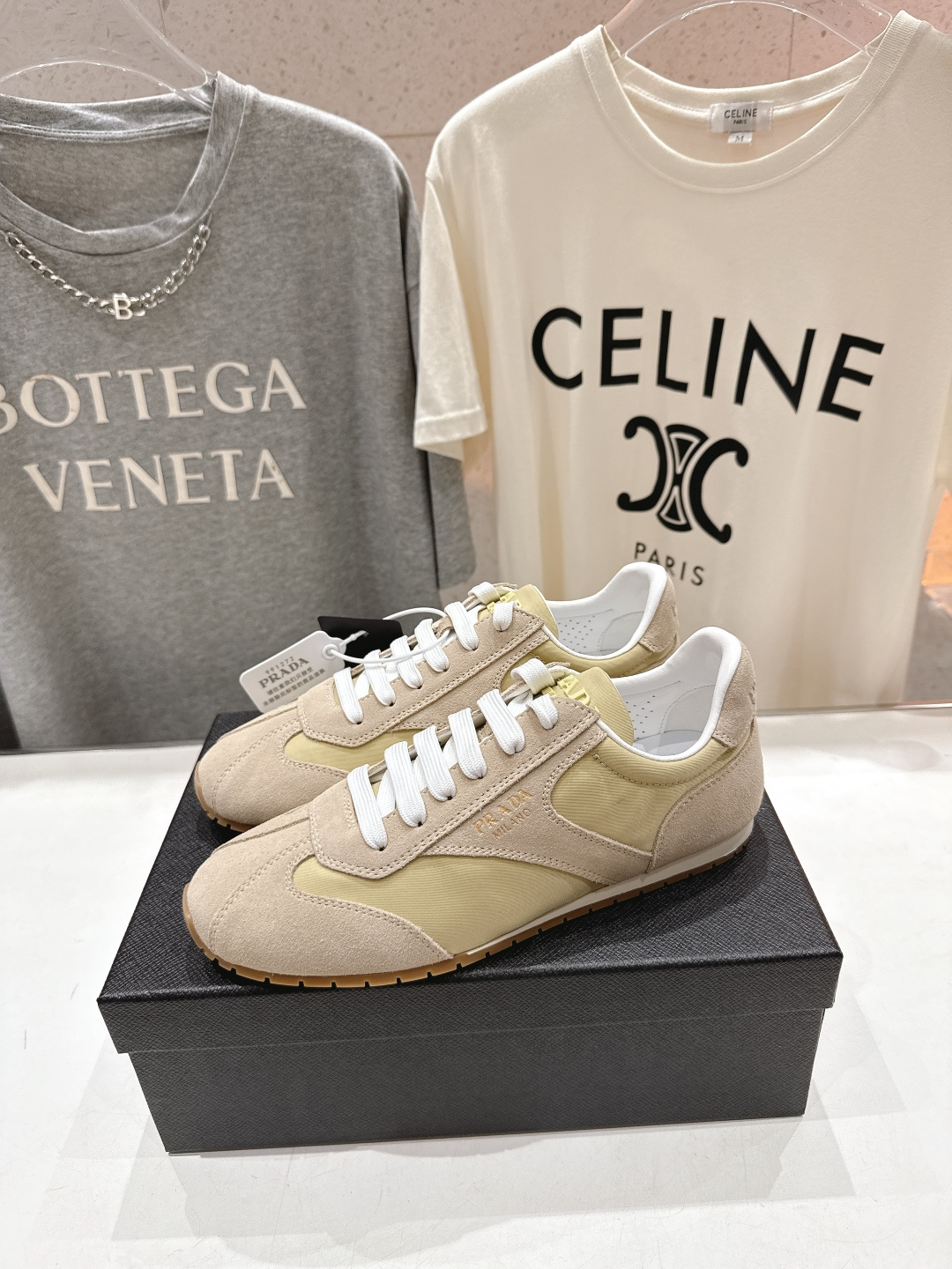 高版本出厂 Prada/普拉达P家26ssF029～new新款系带休闲运动鞋，上脚非常舒服软胶底素有踩云