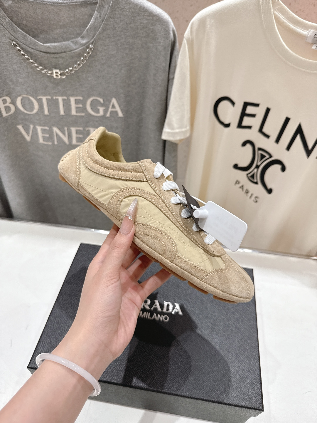 高版本出厂 Prada/普拉达P家26ssF029～new新款系带休闲运动鞋，上脚非常舒服软胶底素有踩云