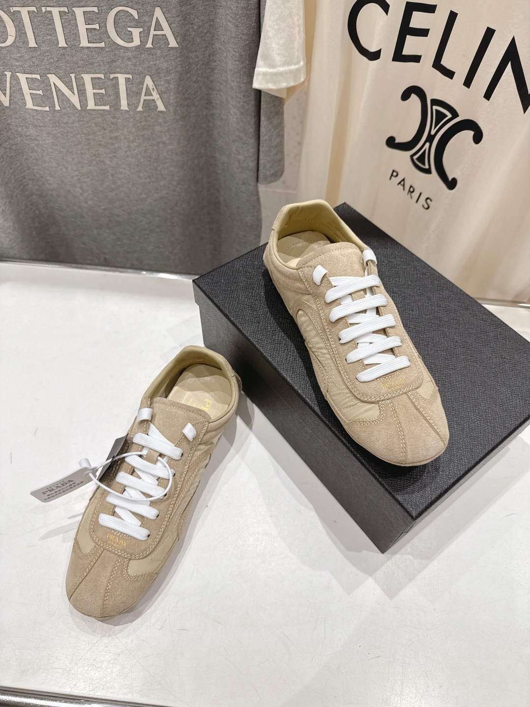 高版本出厂 Prada/普拉达P家26ssF029～new新款系带休闲运动鞋，上脚非常舒服软胶底素有踩云