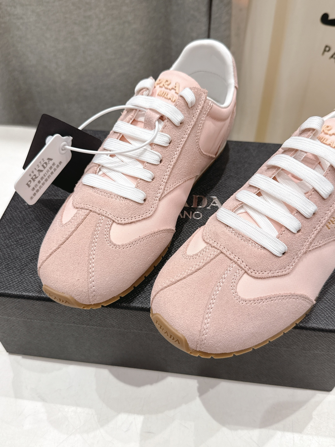 高版本出厂 Prada/普拉达P家26ssF029～new新款系带休闲运动鞋，上脚非常舒服软胶底素有踩云