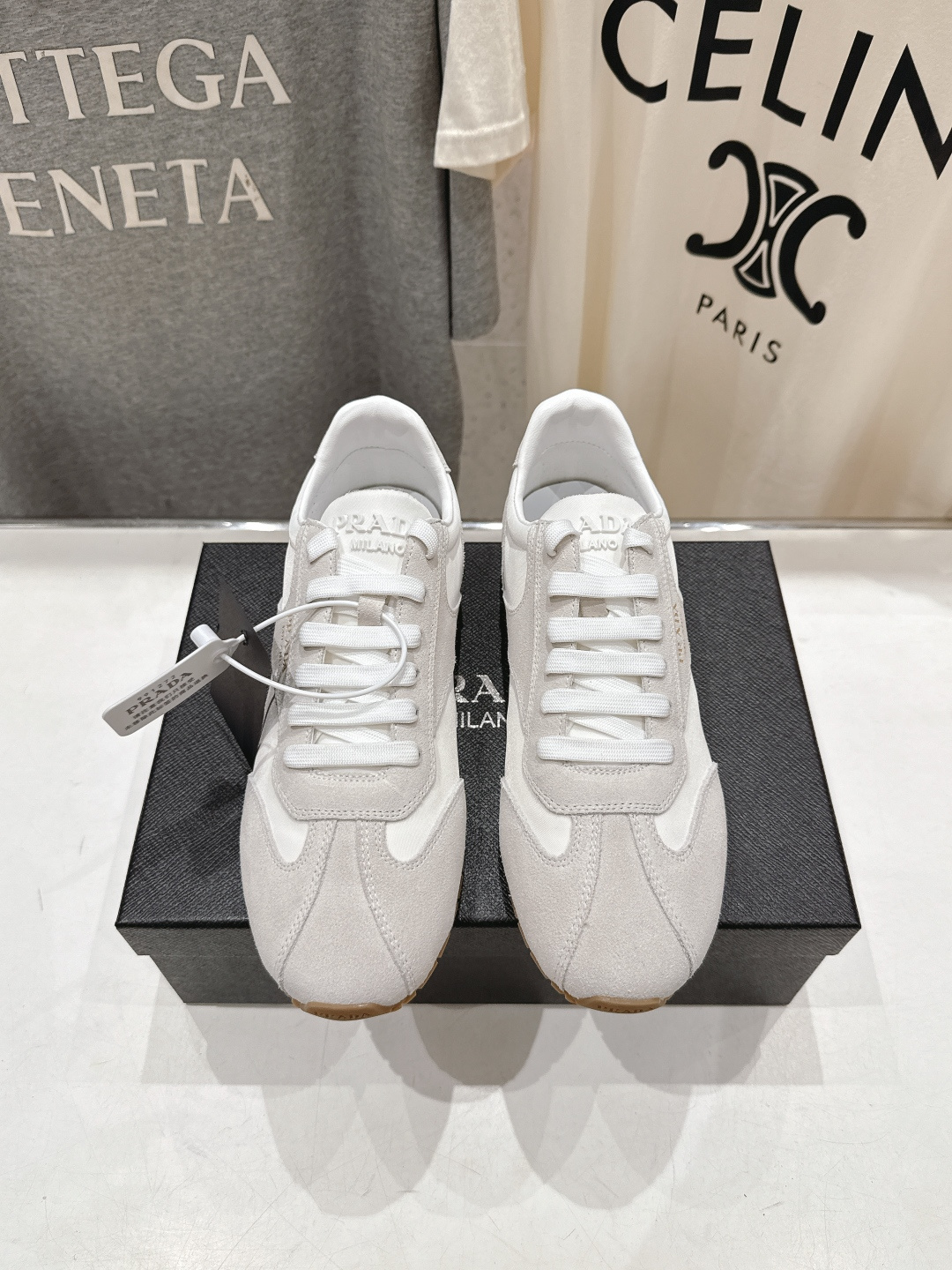 高版本出厂 Prada/普拉达P家26ssF029～new新款系带休闲运动鞋，上脚非常舒服软胶底素有踩云