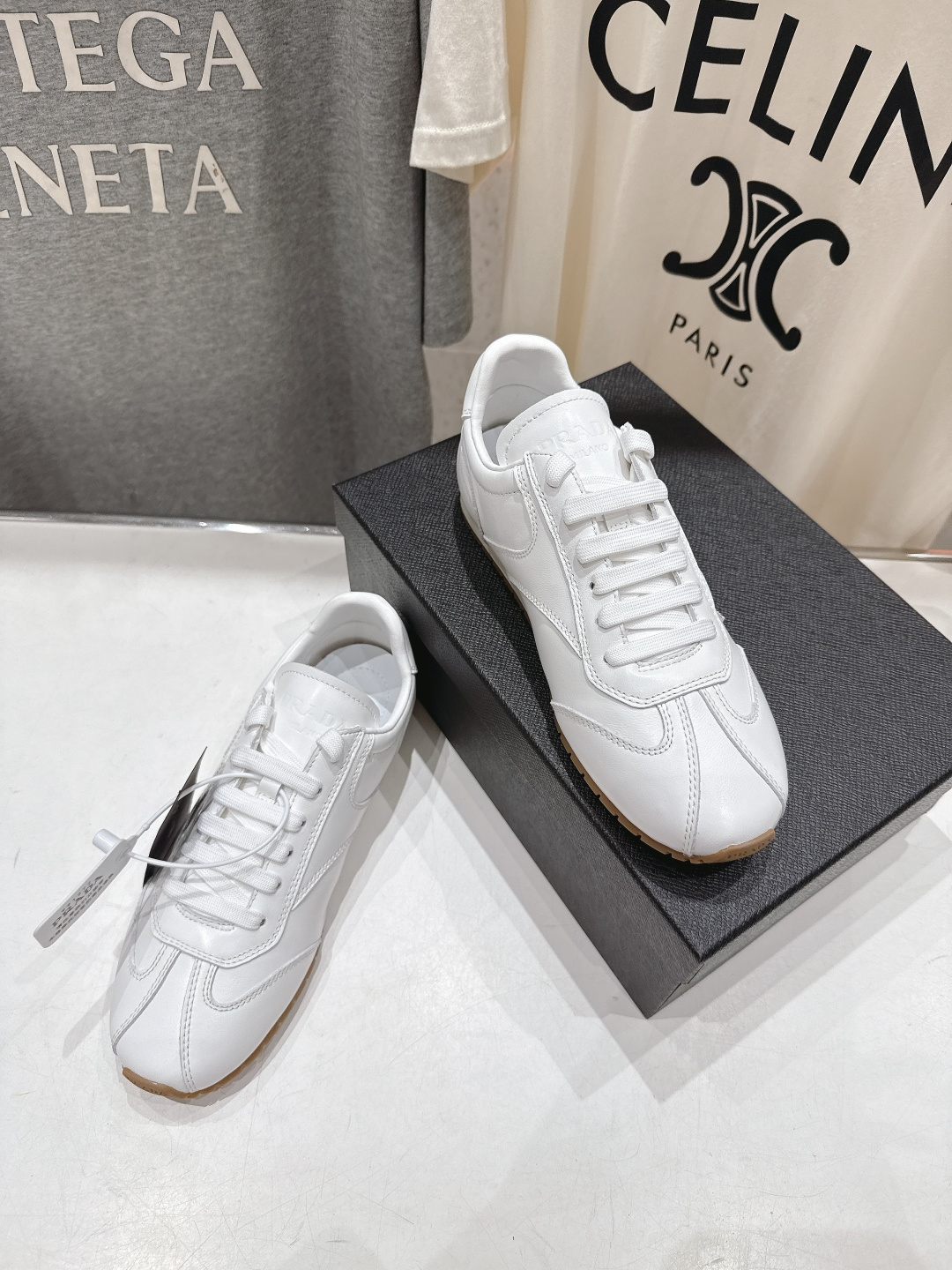 高版本出厂 皮面 Prada/普拉达P家26ssF029～new新款系带休闲运动鞋，上脚非常舒服软胶底素