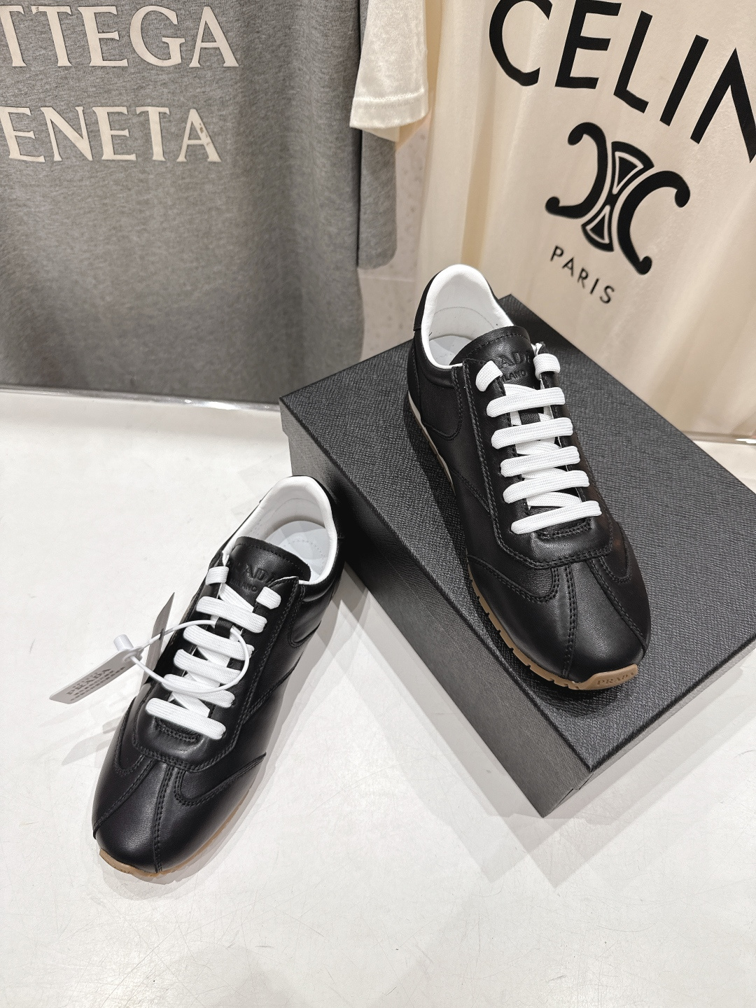 高版本出厂 皮面 Prada/普拉达P家26ssF029～new新款系带休闲运动鞋，上脚非常舒服软胶底素