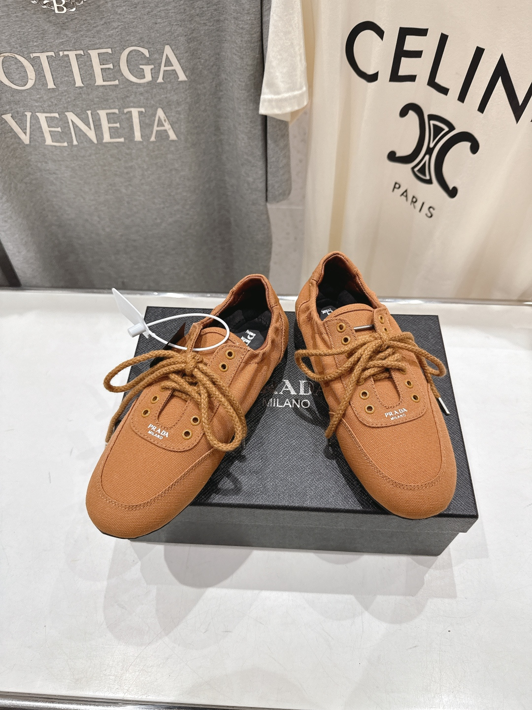 高版本出厂 Prada*普拉达P家26ssF029～new新款系带休闲鞋德训鞋，低调奢华懒人鞋，富人的不