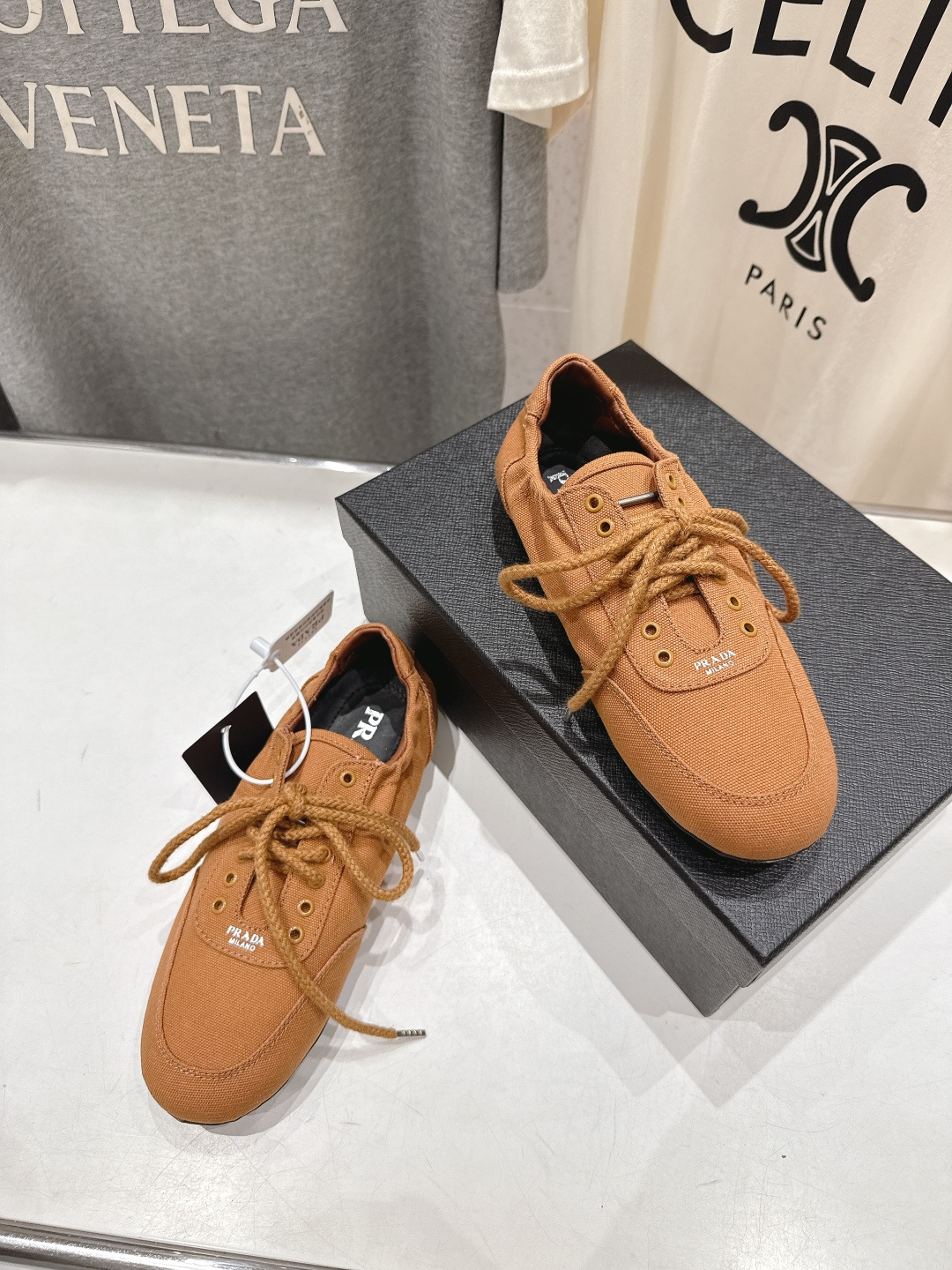 高版本出厂 Prada*普拉达P家26ssF029～new新款系带休闲鞋德训鞋，低调奢华懒人鞋，富人的不