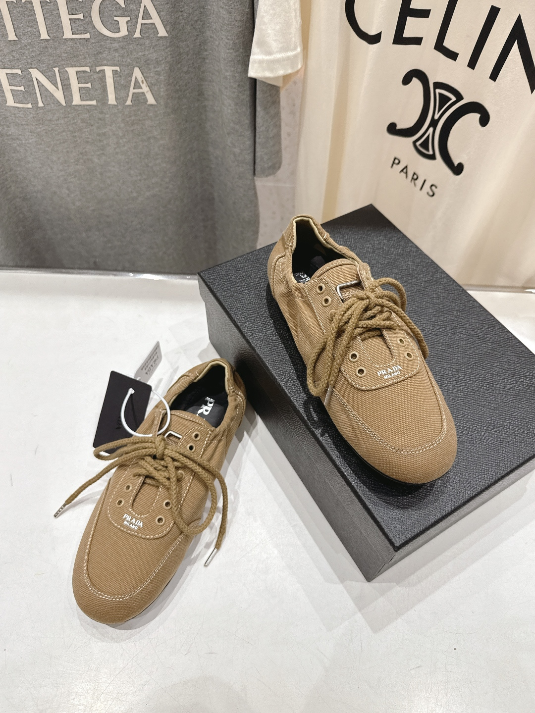 高版本出厂 Prada*普拉达P家26ssF029～new新款系带休闲鞋德训鞋，低调奢华懒人鞋，富人的不