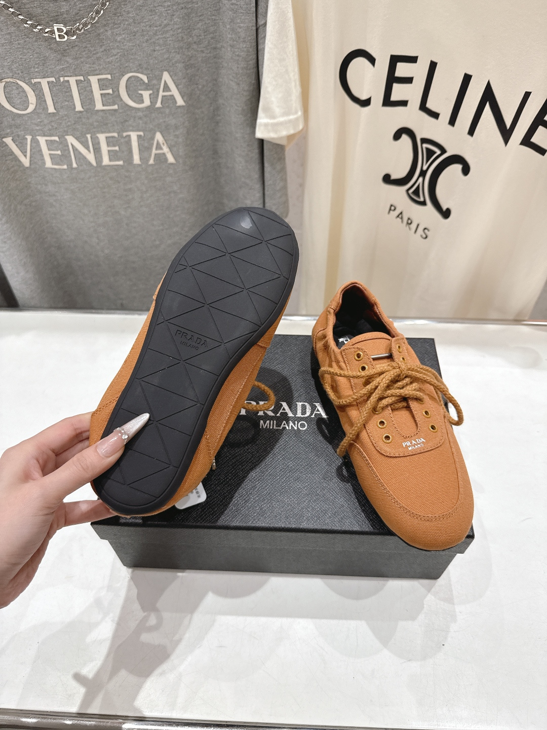 高版本出厂 Prada*普拉达P家26ssF029～new新款系带休闲鞋德训鞋，低调奢华懒人鞋，富人的不