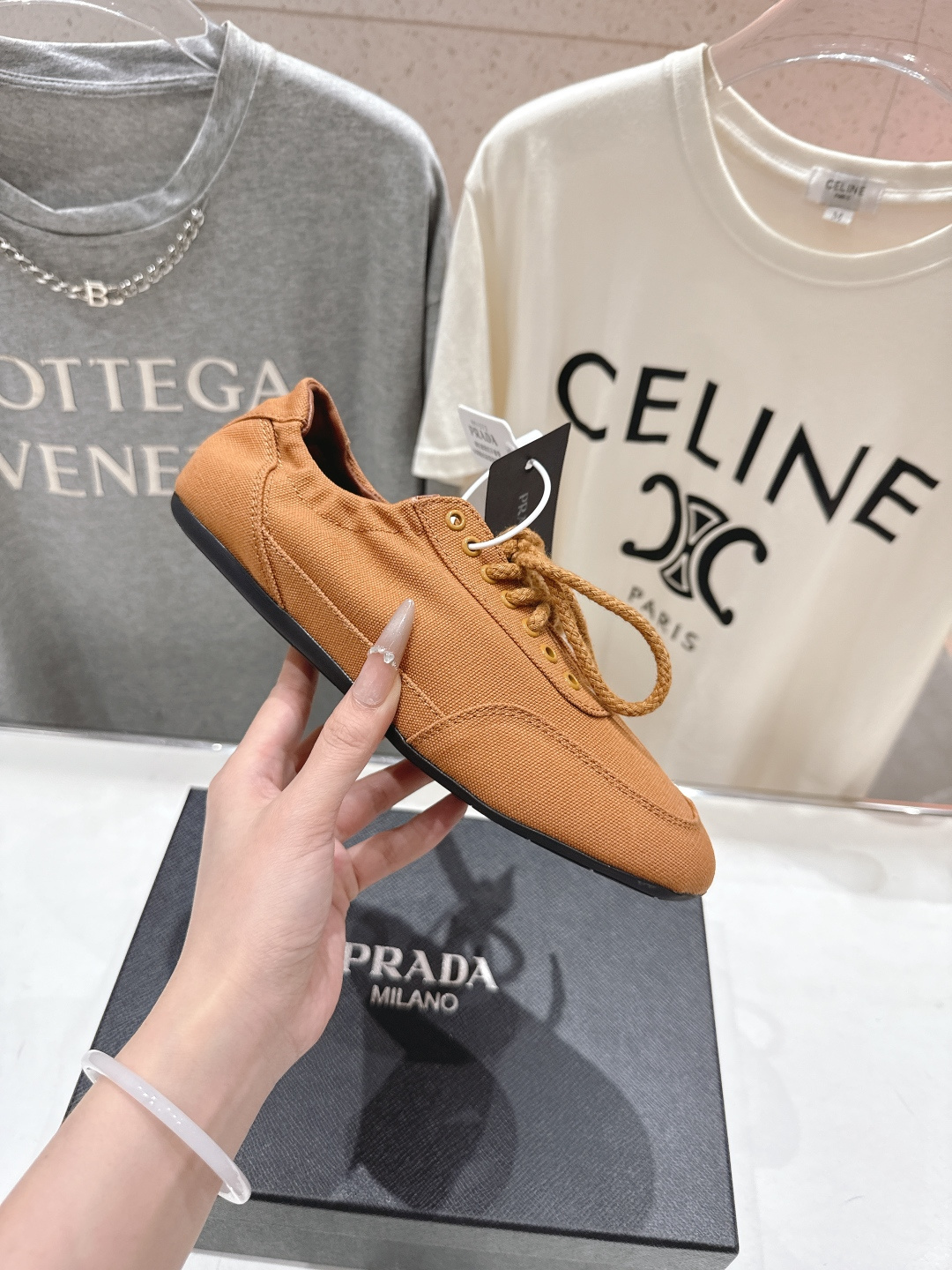 高版本出厂 Prada*普拉达P家26ssF029～new新款系带休闲鞋德训鞋，低调奢华懒人鞋，富人的不