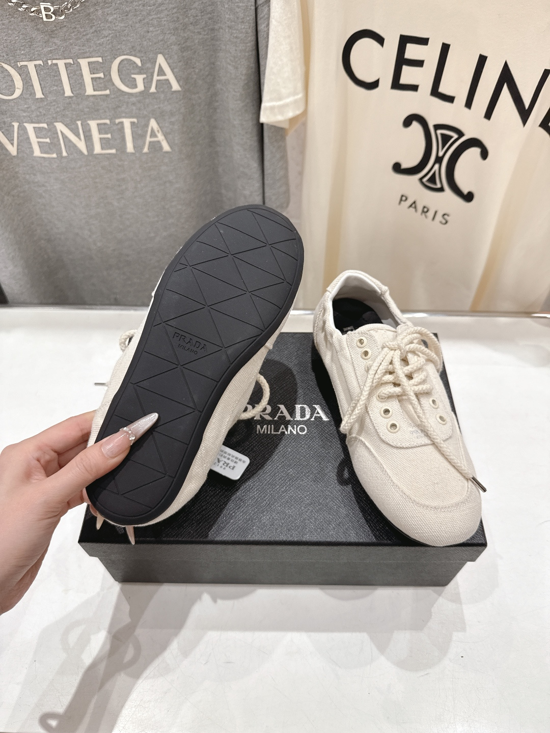 高版本出厂 Prada*普拉达P家26ssF029～new新款系带休闲鞋德训鞋，低调奢华懒人鞋，富人的不