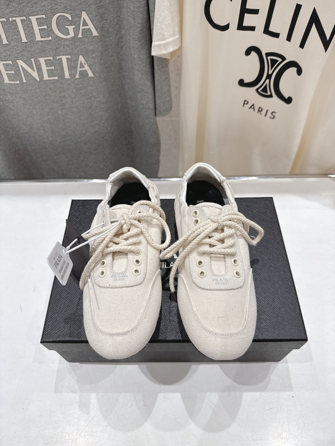 高版本出厂 Prada*普拉达P家26ssF029～new新款系带休闲鞋德训鞋，低调奢华懒人鞋，富人的不