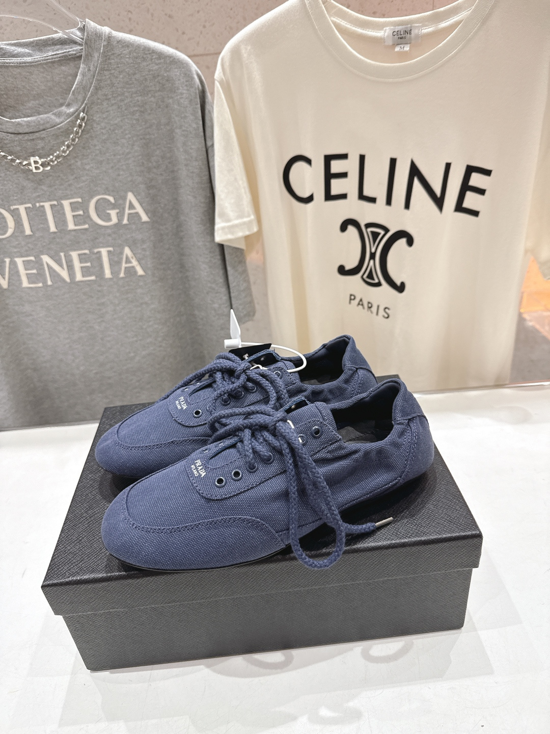 高版本出厂 Prada*普拉达P家26ssF029～new新款系带休闲鞋德训鞋，低调奢华懒人鞋，富人的不