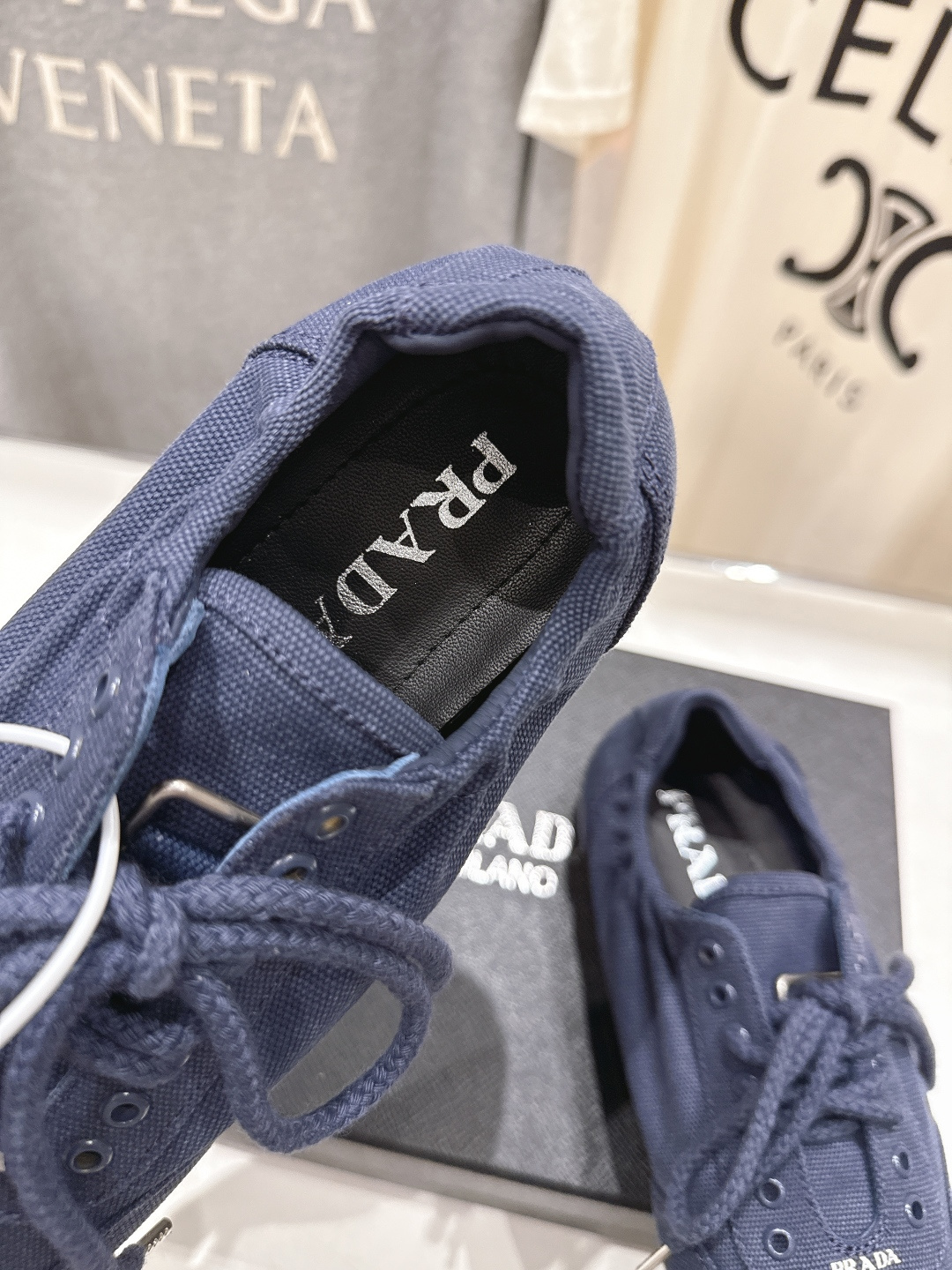 高版本出厂 Prada*普拉达P家26ssF029～new新款系带休闲鞋德训鞋，低调奢华懒人鞋，富人的不