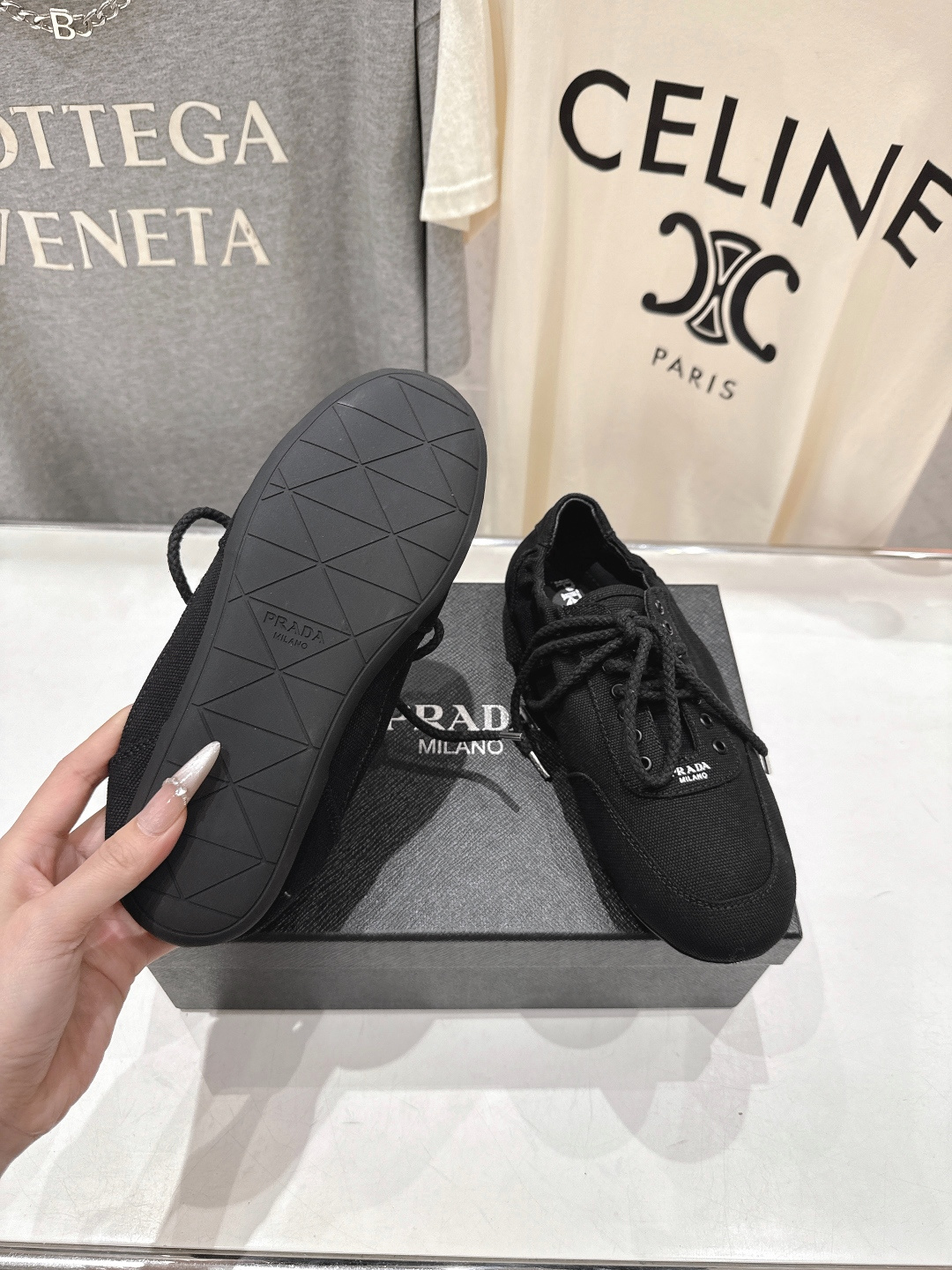 高版本出厂 Prada*普拉达P家26ssF029～new新款系带休闲鞋德训鞋，低调奢华懒人鞋，富人的不