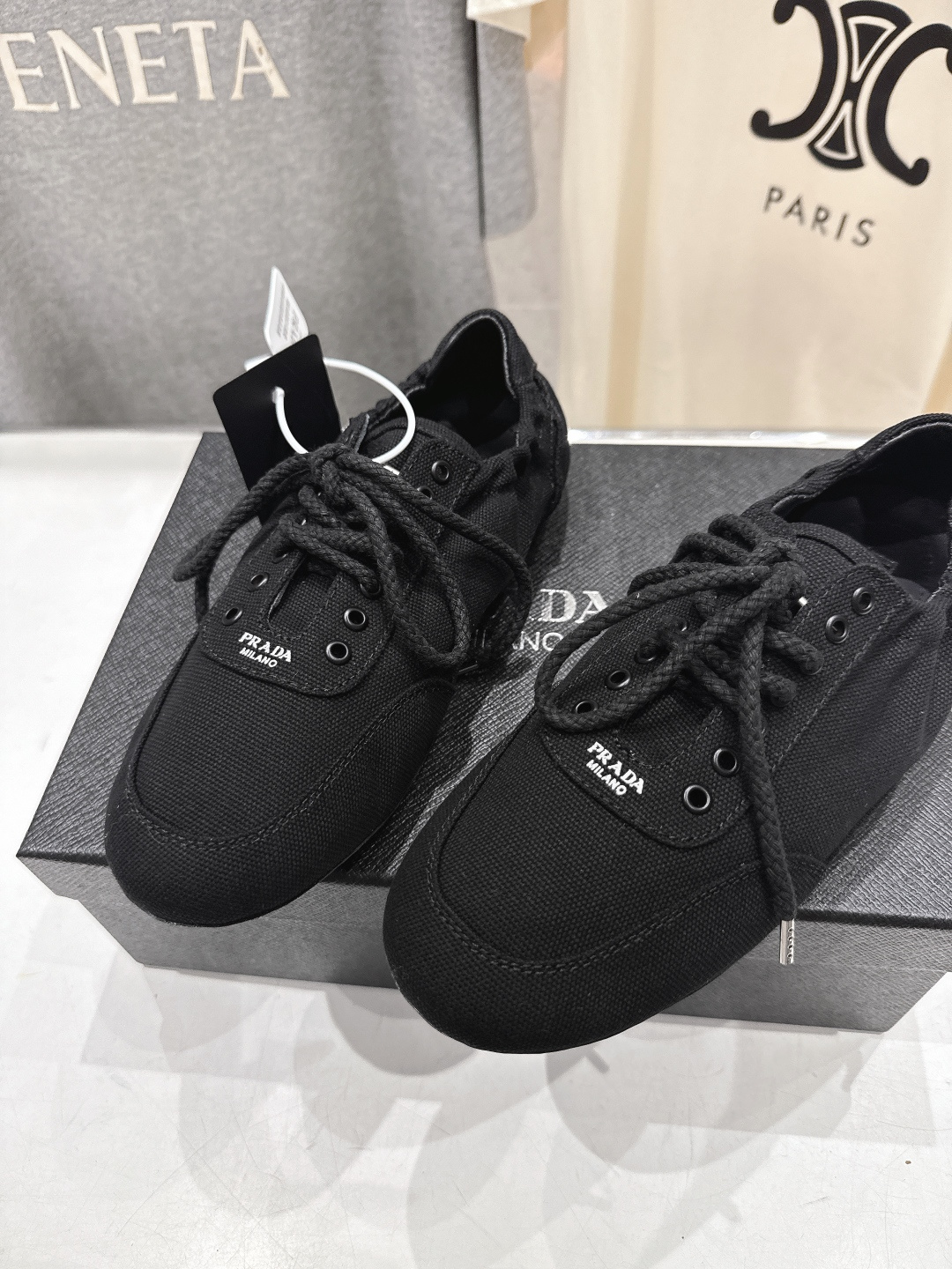 高版本出厂 Prada*普拉达P家26ssF029～new新款系带休闲鞋德训鞋，低调奢华懒人鞋，富人的不