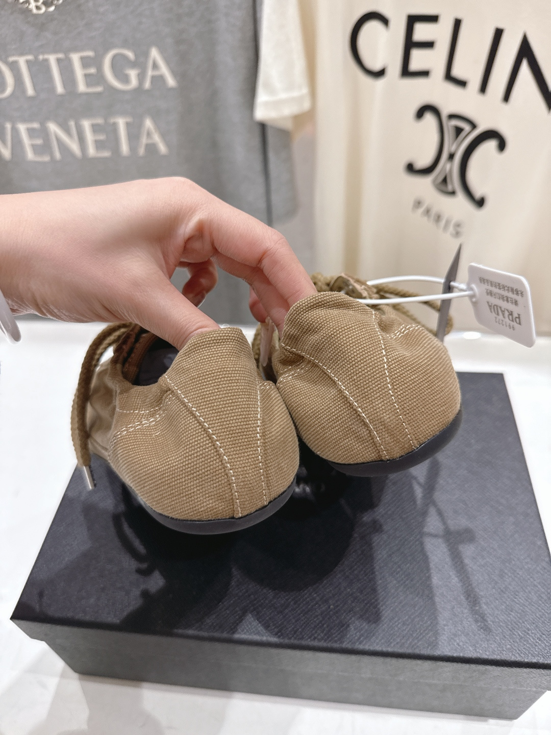 高版本出厂 Prada*普拉达P家26ssF029～new新款系带休闲鞋德训鞋，低调奢华懒人鞋，富人的不