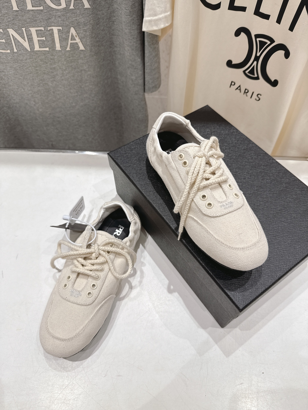 高版本出厂 Prada*普拉达P家26ssF029～new新款系带休闲鞋德训鞋，低调奢华懒人鞋，富人的不