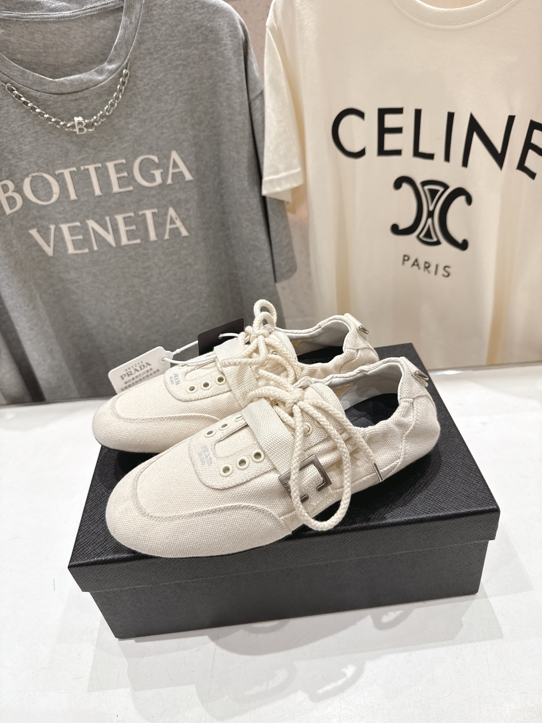 高版本出厂 Prada*普拉达P家26ssF029～new新款系带休闲鞋德训鞋，低调奢华懒人鞋，富人的不