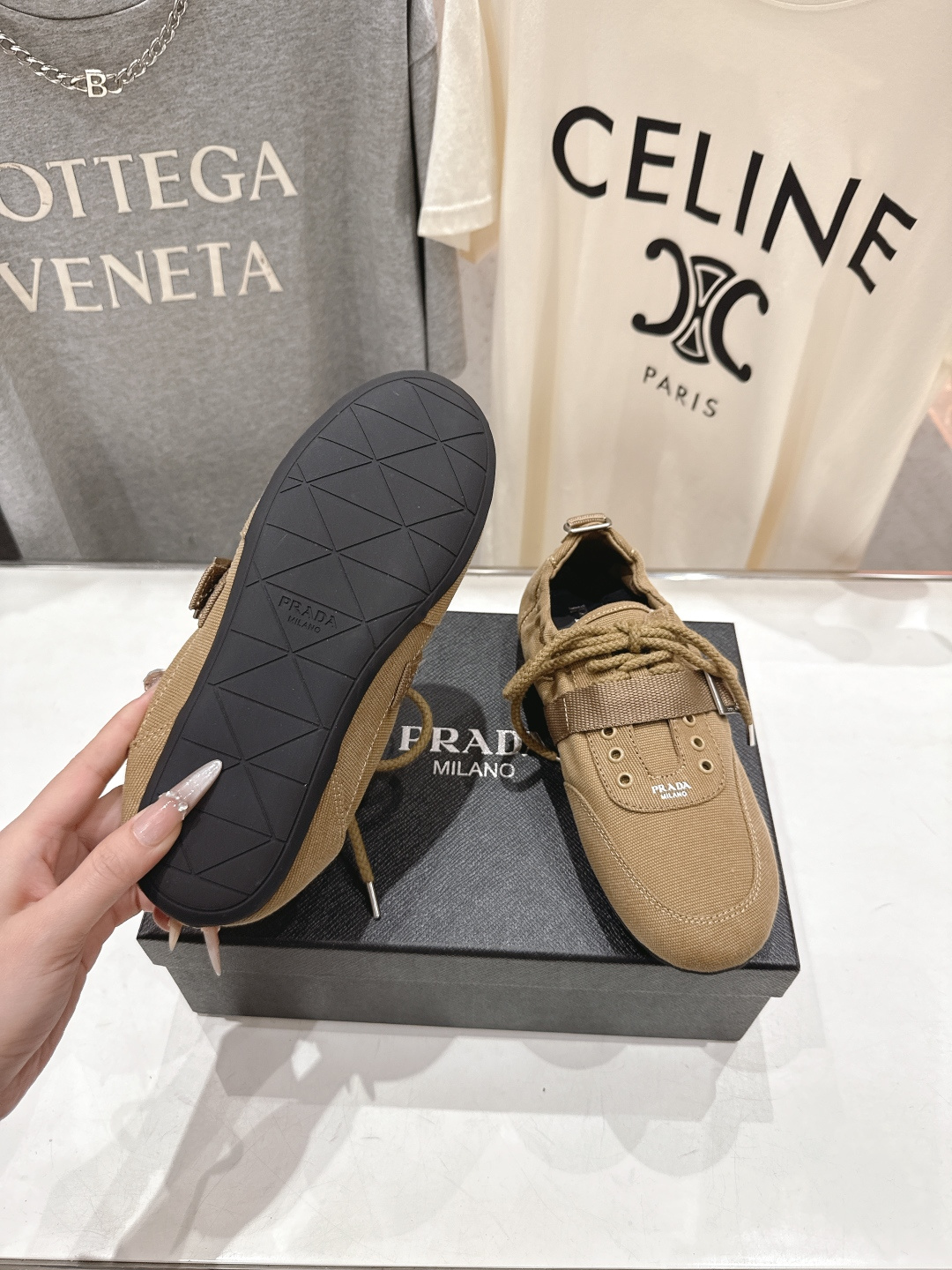 高版本出厂 Prada*普拉达P家26ssF029～new新款系带休闲鞋德训鞋，低调奢华懒人鞋，富人的不