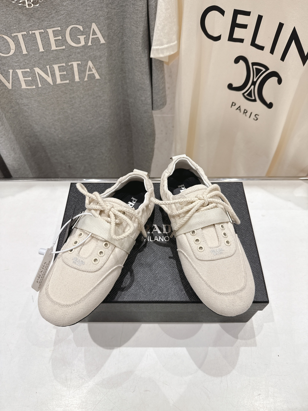 高版本出厂 Prada*普拉达P家26ssF029～new新款系带休闲鞋德训鞋，低调奢华懒人鞋，富人的不