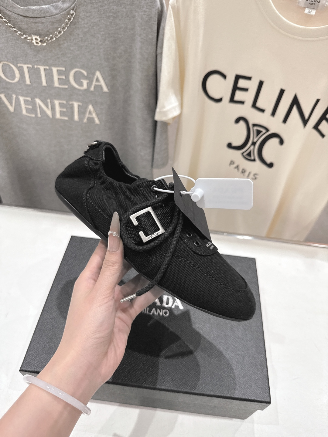 高版本出厂 Prada*普拉达P家26ssF029～new新款系带休闲鞋德训鞋，低调奢华懒人鞋，富人的不