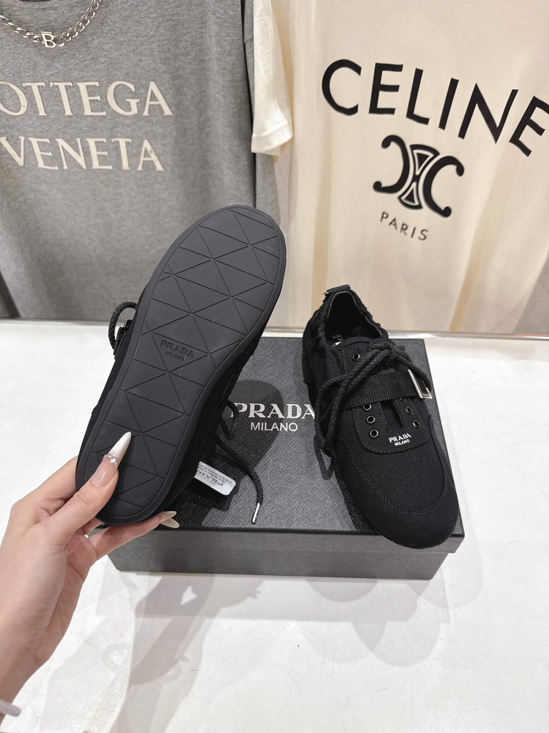高版本出厂 Prada*普拉达P家26ssF029～new新款系带休闲鞋德训鞋，低调奢华懒人鞋，富人的不