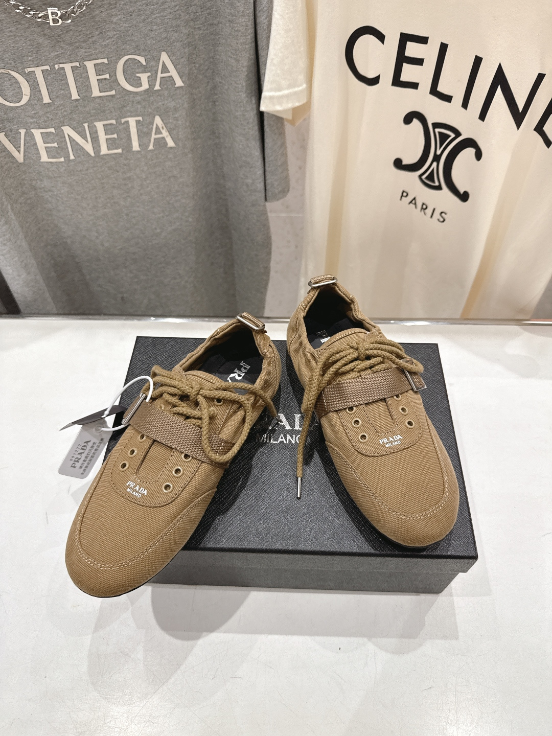 高版本出厂 Prada*普拉达P家26ssF029～new新款系带休闲鞋德训鞋，低调奢华懒人鞋，富人的不