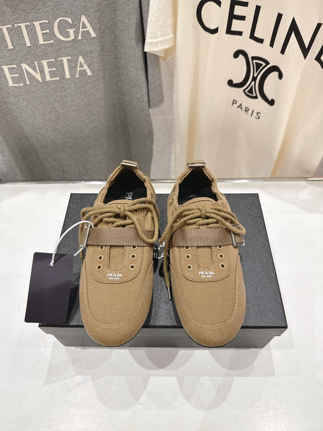 高版本出厂 Prada*普拉达P家26ssF029～new新款系带休闲鞋德训鞋，低调奢华懒人鞋，富人的不