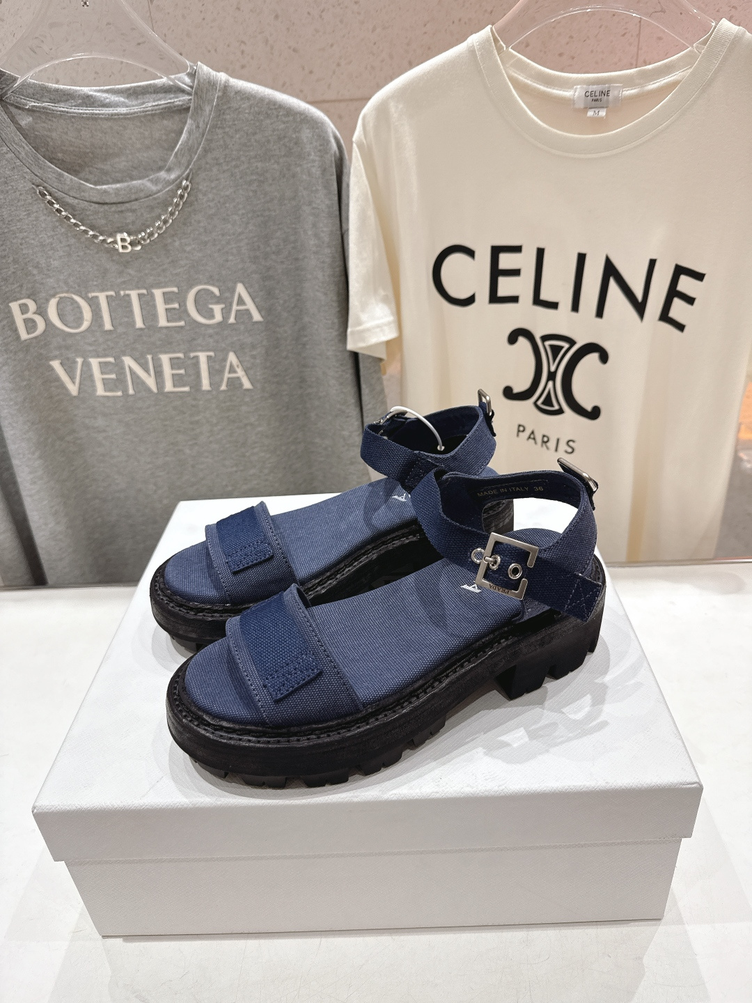 高版本出厂 Prada/普拉达F029 2026ss夏季新款复古风沙滩厚底凉鞋这个鞋型真的属于经典不会过