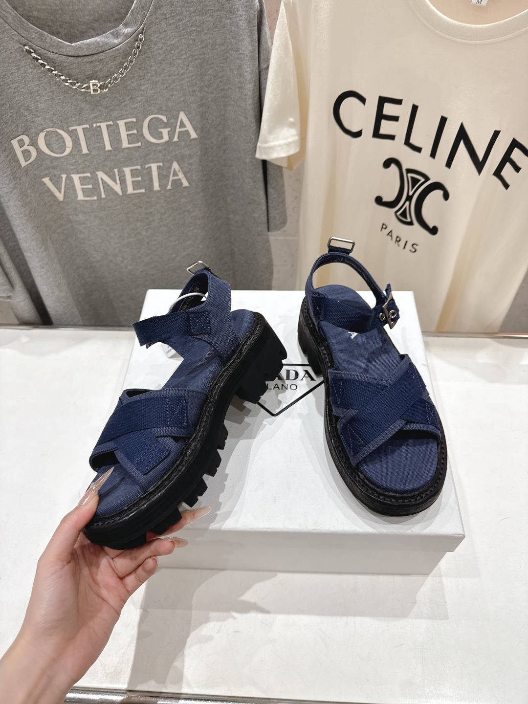 高版本出厂 Prada/普拉达F029 2026ss夏季新款复古风沙滩厚底凉鞋这个鞋型真的属于经典不会过