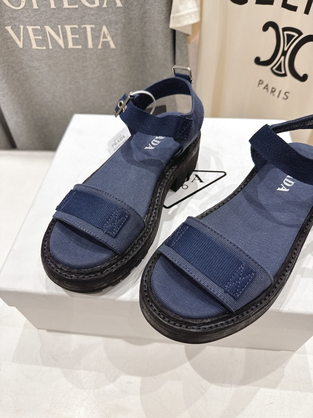 高版本出厂 Prada/普拉达F029 2026ss夏季新款复古风沙滩厚底凉鞋这个鞋型真的属于经典不会过