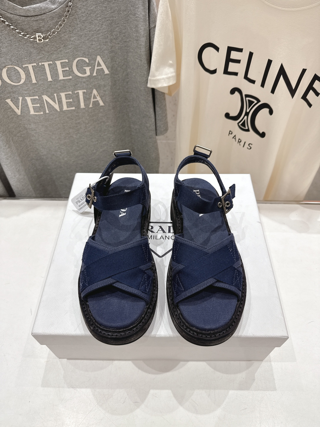 高版本出厂 Prada/普拉达F029 2026ss夏季新款复古风沙滩厚底凉鞋这个鞋型真的属于经典不会过