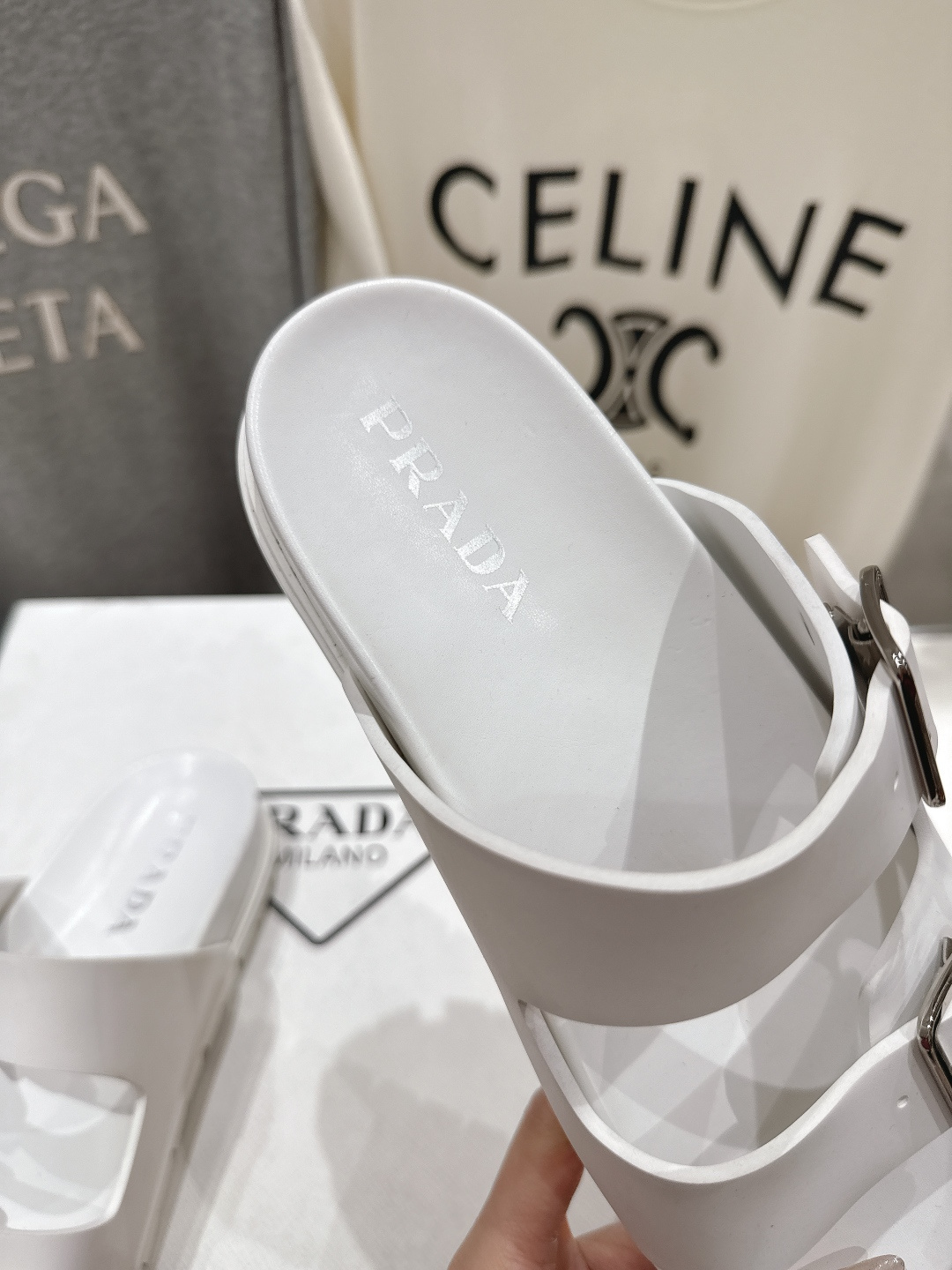 高版本出厂 Prada/普拉达F029 2026ss夏季新款沙滩平底拖鞋这个鞋型真的属于经典不会过时的设