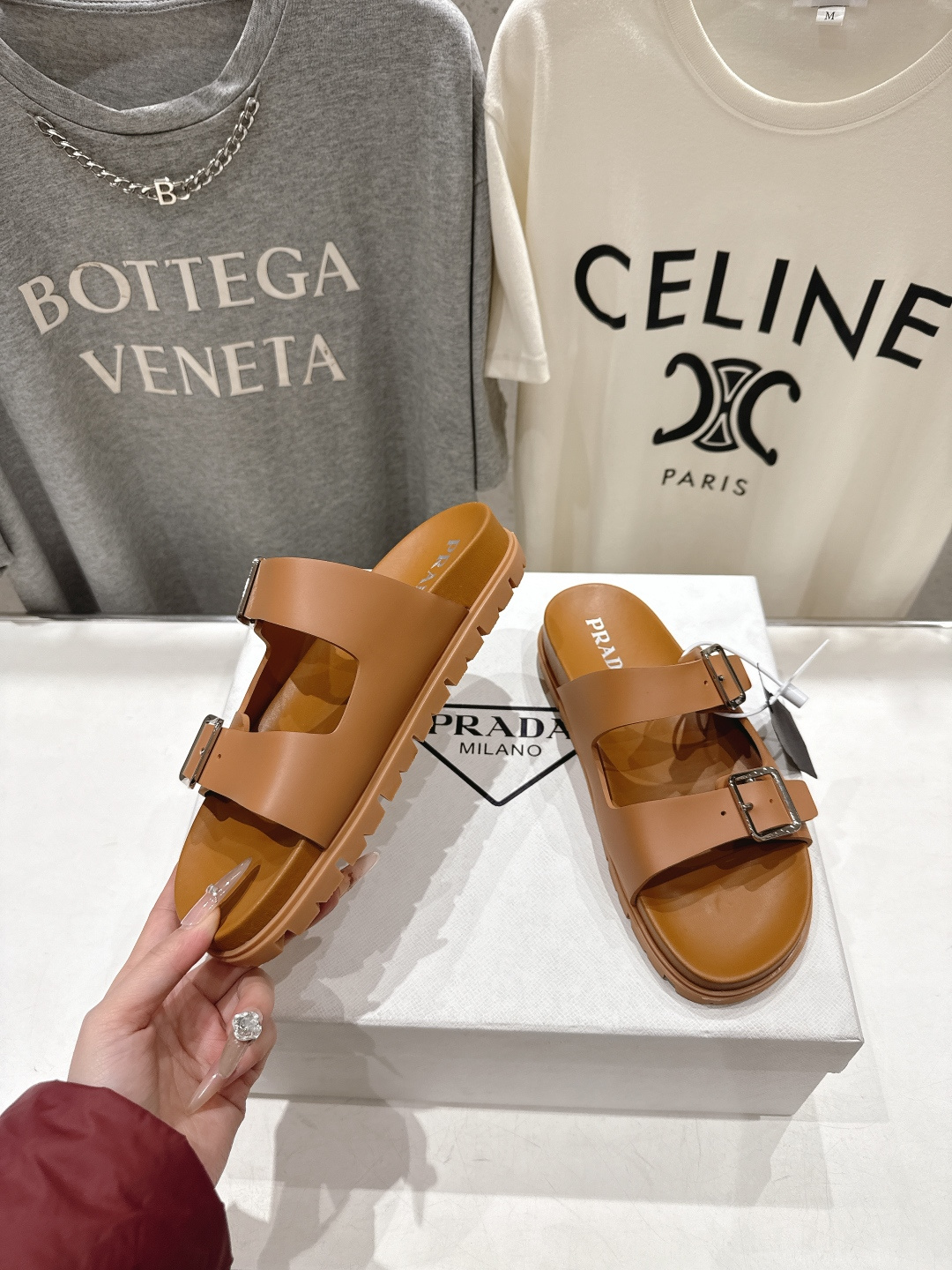 高版本出厂 Prada/普拉达F029 2026ss夏季新款沙滩平底拖鞋这个鞋型真的属于经典不会过时的设