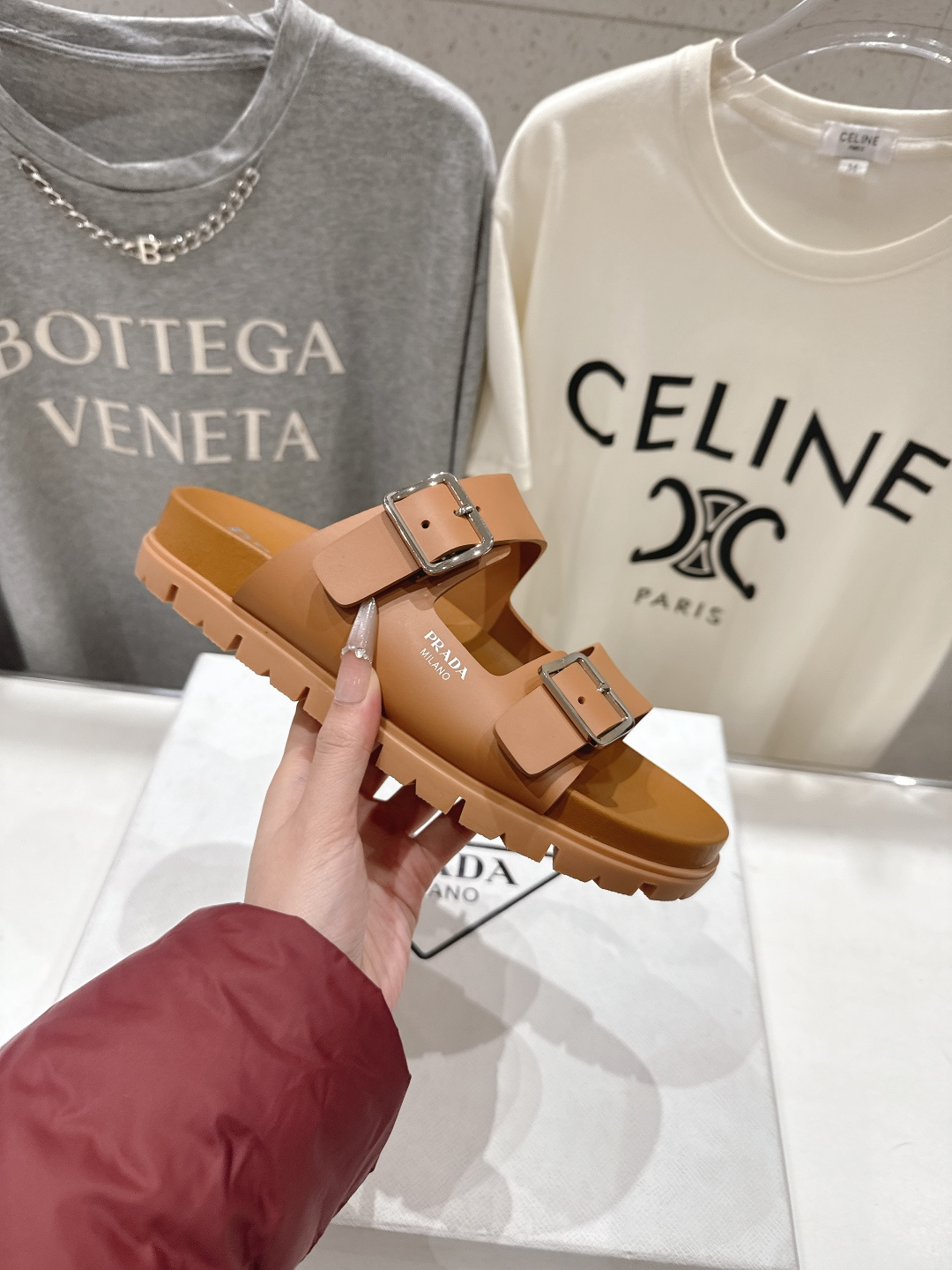 高版本出厂 Prada/普拉达F029 2026ss夏季新款沙滩平底拖鞋这个鞋型真的属于经典不会过时的设